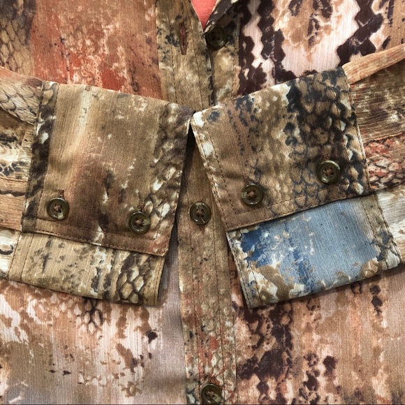 LIZ CLAIBORNE—LONG SLEEVE SHEER SNAKESKIN PRINT TOP—GORGEOUS!! EUC/LIKE NEW!! - Picture 9 of 9